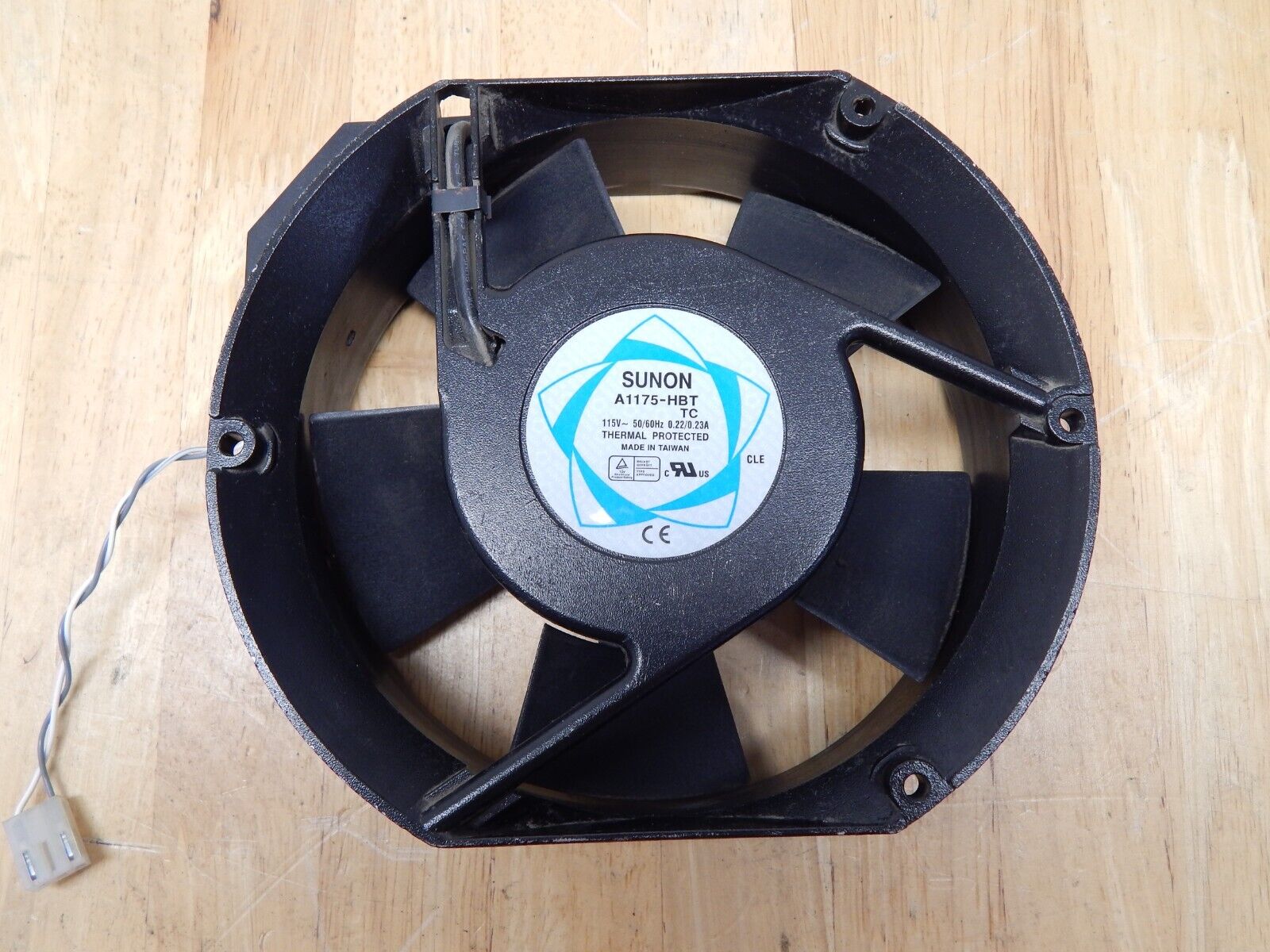 SUNON A1175-HBT EME P1175HBT 115V 0.23A 50Hz Fan, 90% new, (8 in stock) SUNON A1175-HBT EME P1175HBT 115V 0.23A 50Hz Fan, 90% new, (8 in stock)